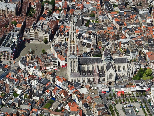 Zeeland2014_Kathedrale_und_Grote_Markt_Antwerpen